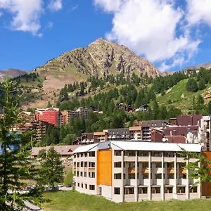 Sowell Residences New Chastillon Aparthotel